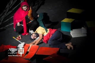 نگاهی به نمایش «گنجشکک اشی‌مشی» اجرا شده در جشنواره تئاتر منطقه‌ای خاوران

وقتی مخاطب از نمایش جلو می‌زند...